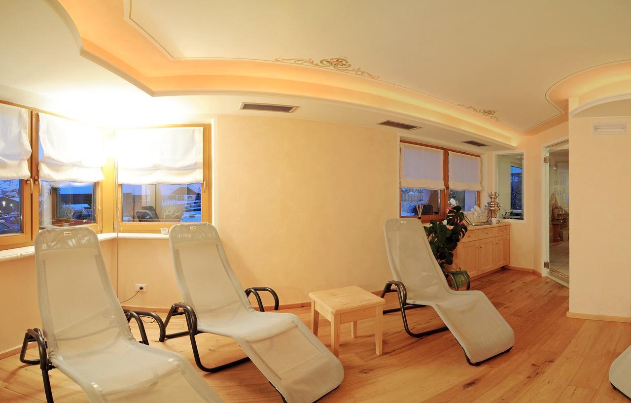 Residence Rautal B&B ***S San Vigilio Di Marebbe Eksteriør bilde