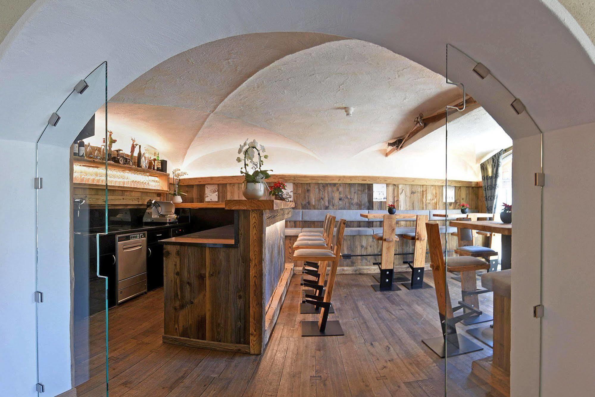 Residence Rautal B&B ***S San Vigilio Di Marebbe Eksteriør bilde