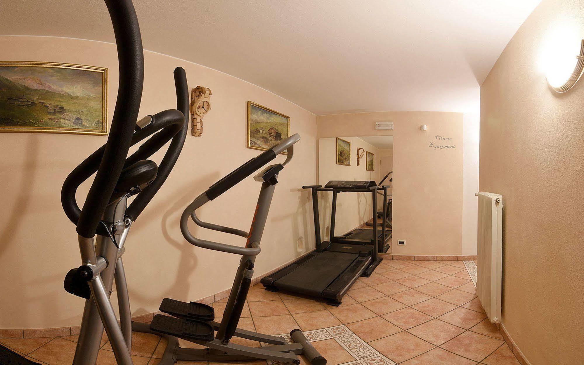 Residence Rautal B&B ***S San Vigilio Di Marebbe Eksteriør bilde
